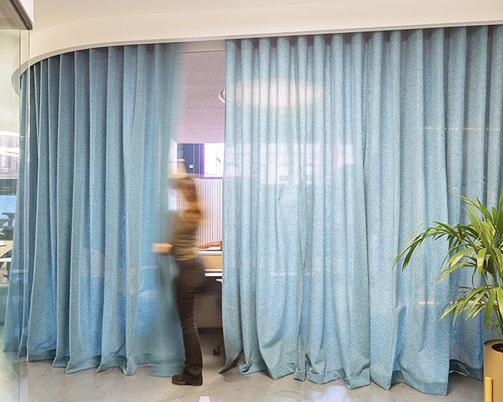 Curtain