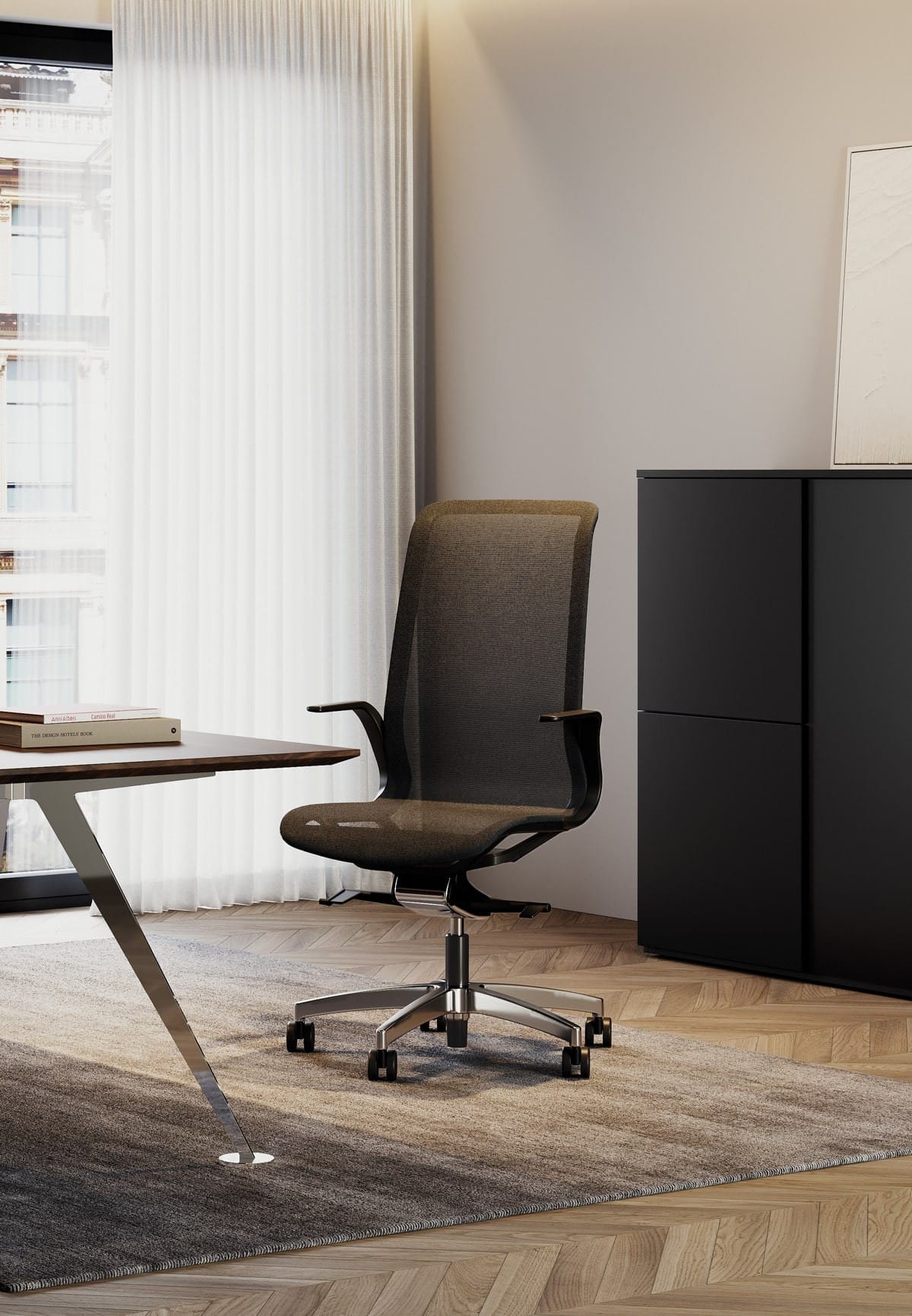 Jodie – Executive Chair